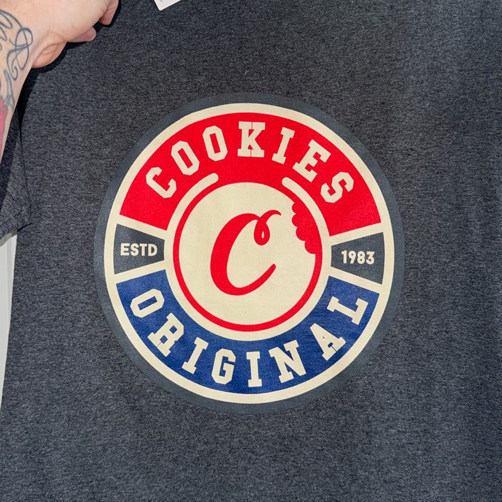 NWT size Small Cookies T-Shirt